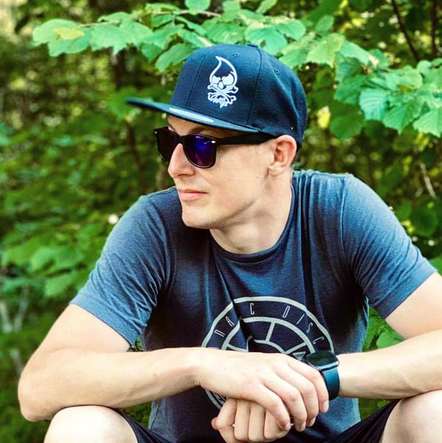 Q&A video: Eesti discgolfi peakunstnik Andres “AndiDye” Jürivete