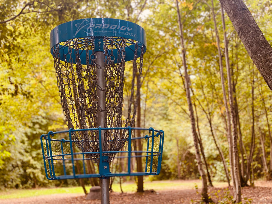 Discland x Discgolf.ee discgolfi- ja vabaajakeskus asub Tallinnas Harku järve ääres