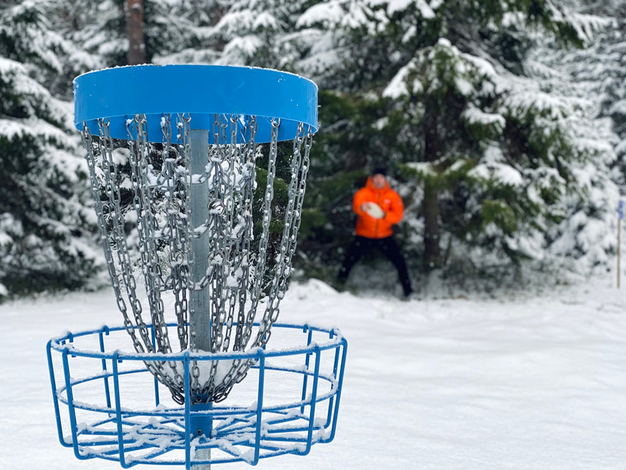 Kuidas talvisel hooajal discgolf endale nauditavamaks muuta: Nipid talviseks discgolfiks